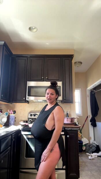 Full leaked Alaura grey page private photo