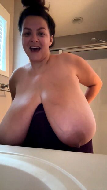 Full leaked Alaura grey private photo