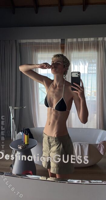 Full leaked Aleandrafrerk private photo
