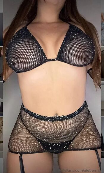 Full leaked Alebernal private photo