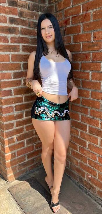 Full leaked Alee caldern private photo