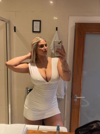 Full leaked Aleeshahurleyyyy private photo