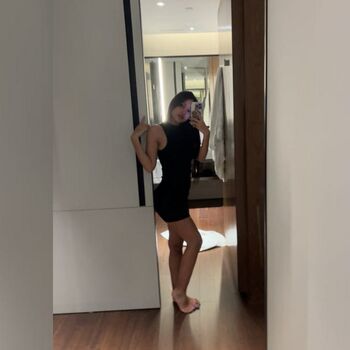 Full leaked Alejandralamalandra private photo