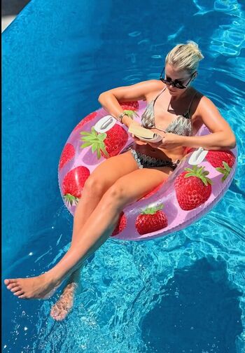 Full leaked Alessia russo page private photo