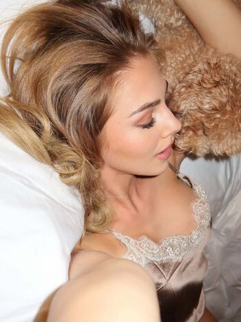 Full leaked Alexa breit  page private photo