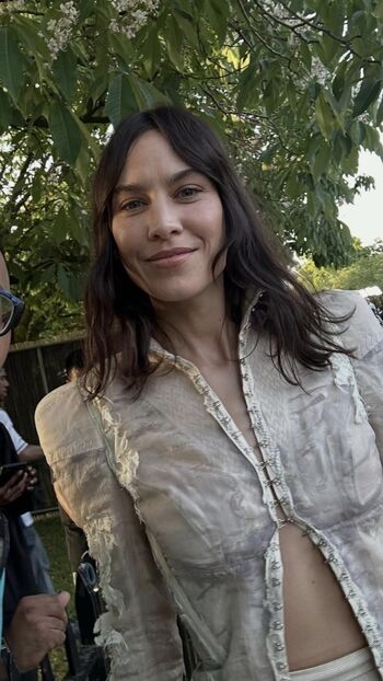 Full leaked Alexa chung page private photo