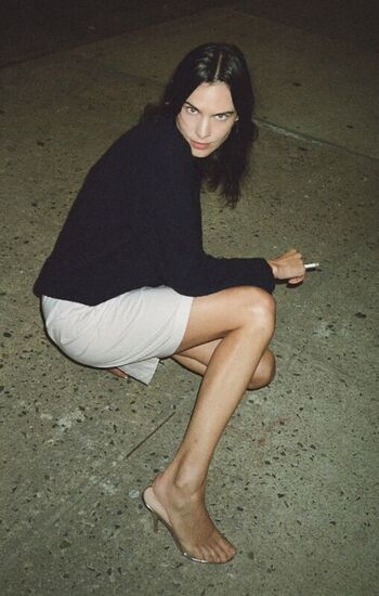Full leaked Alexa chung private photo