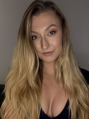 Alexa Grace