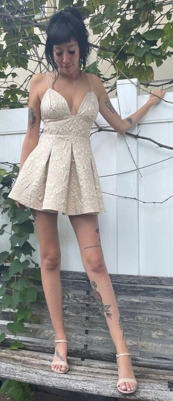 Full leaked Alexaanne private photo