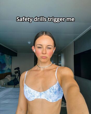 Full leaked Alexandra kerr private photo