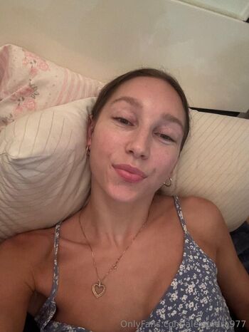 Full leaked Alexandraa private photo