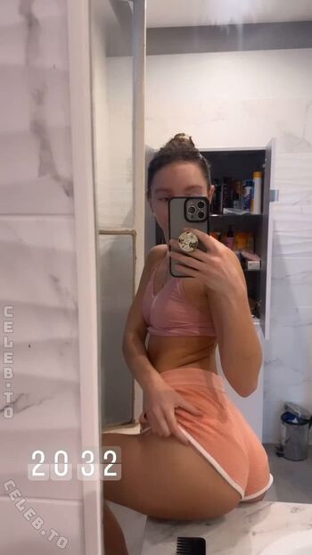 Full leaked Alexandraa private photo