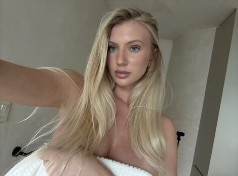 Full leaked Alexis clark private photo