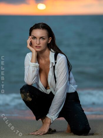 Full leaked Alexis reed private photo