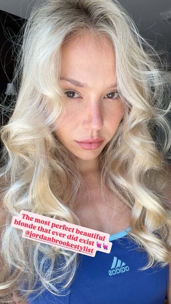Full leaked Alexis ren  page private photo