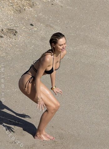 Full leaked Alexis ren page private photo