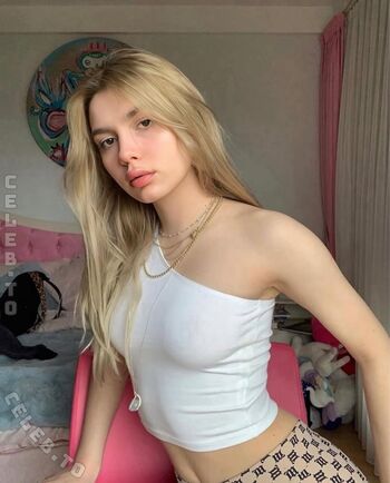 Full leaked Aleyna tilki private photo