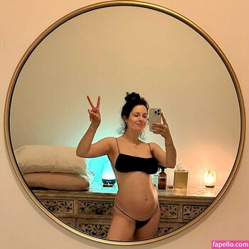 Full leaked Ali cobrin private photo