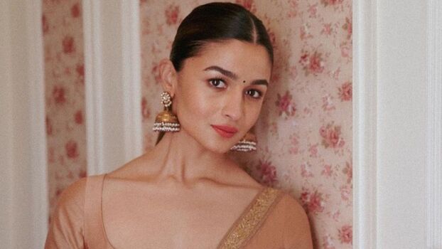 Full leaked Alia bhat private photo