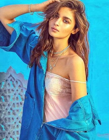 Full leaked Alia bhat private photo