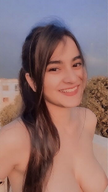Full leaked Alia bhatt private photo