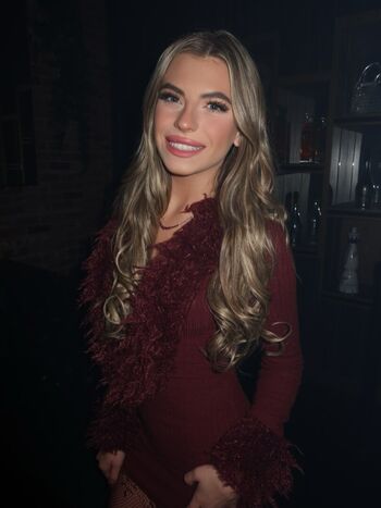 Full leaked Alibites private photo