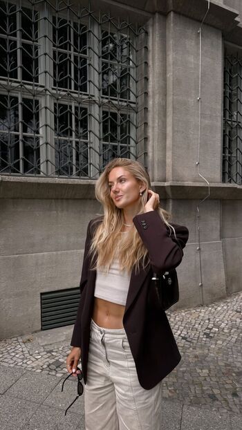 Full leaked Alica schmidt private photo