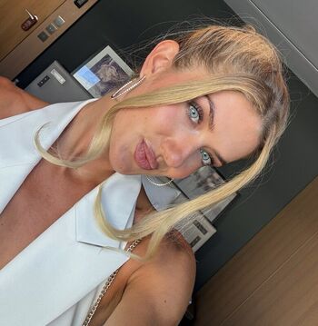 Full leaked Alica schmidt private photo