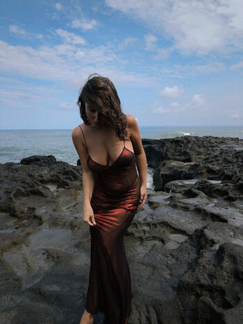 Full leaked Alice mamonova page private photo