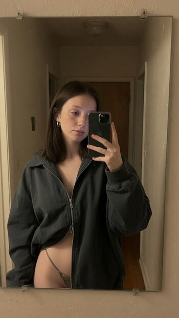 Full leaked Alice plumpy private photo