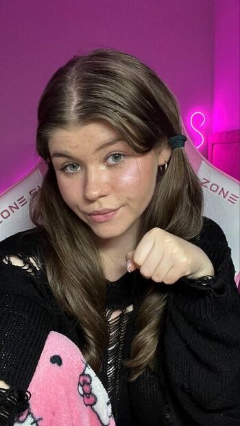 Full leaked Alice tails private photo