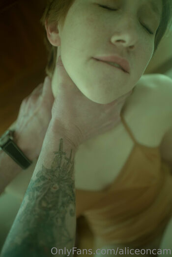 Full leaked Alice white private photo
