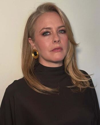 Full leaked Alicia silverstone private photo