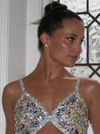 Full leaked Alicia vikander private photo