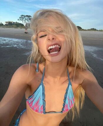 Full leaked Alidxox private photo
