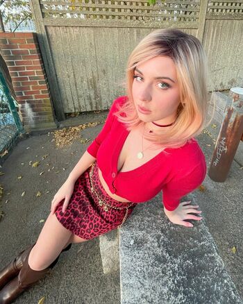 Full leaked Alieann private photo