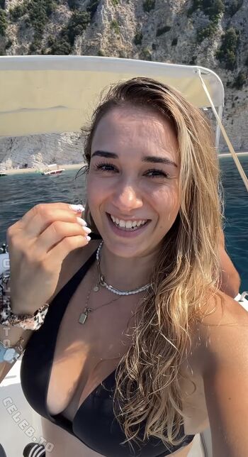 Full leaked Alina hepp private photo