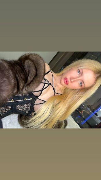 Full leaked Alina mayer private photo
