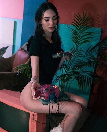 Full leaked Alinaavii private photo