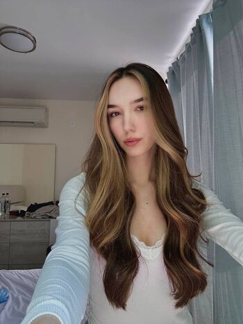 Full leaked Alinaavii private photo