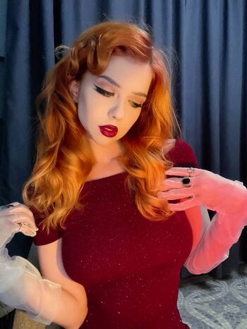 Full leaked Alinavorobey private photo