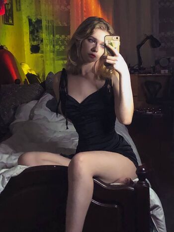 Full leaked Alinavorobey private photo