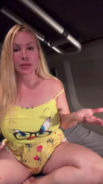 Full leaked Aline fuchter ouriques private photo