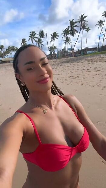 Full leaked Aline patriarca private photo