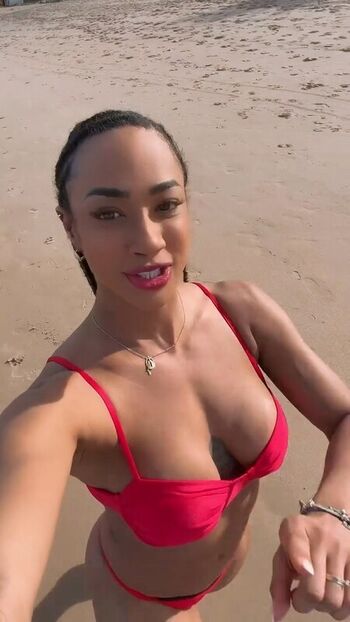 Full leaked Aline patriarca private photo