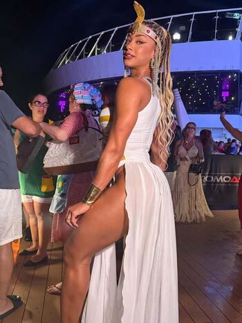 Full leaked Aline patriarca private photo