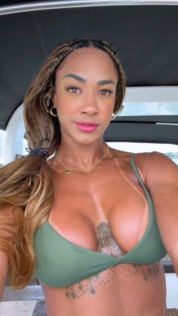 Full leaked Aline patriarca private photo