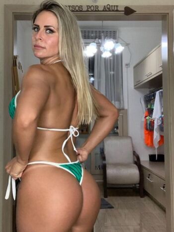 Full leaked Aline simony private photo
