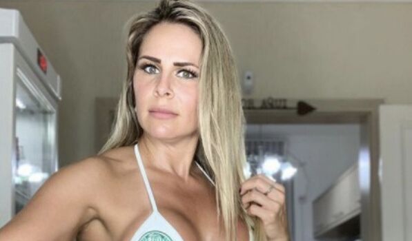Full leaked Aline simony private photo