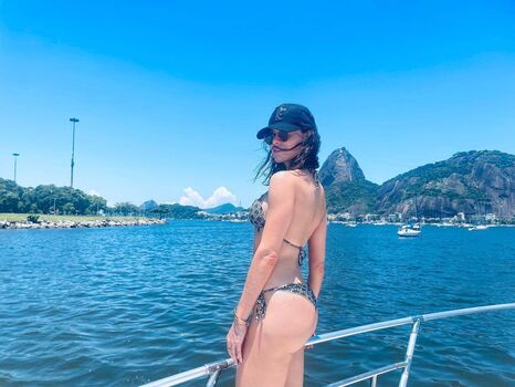 Full leaked Alinne moraes private photo